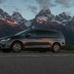 Caraganza Review 2019 Chrysler Pacifica Hybrid: A minivan by any other name is still a minivan